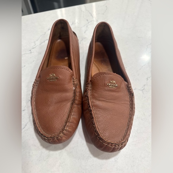 Coach Shoes - Coach Leather Loafer Flats Gold Logo Women's Size 10B Preppy